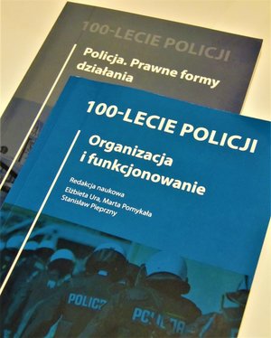 Dwie książki naukowe o Policji