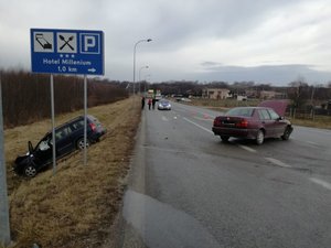 Wypadek drogowy w Żyrakowie.