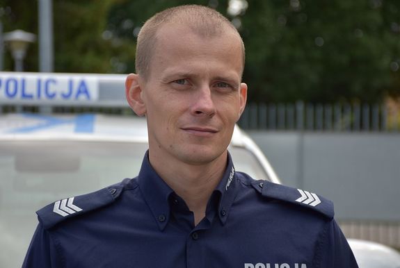 Zdjęcie portretowe policjanta